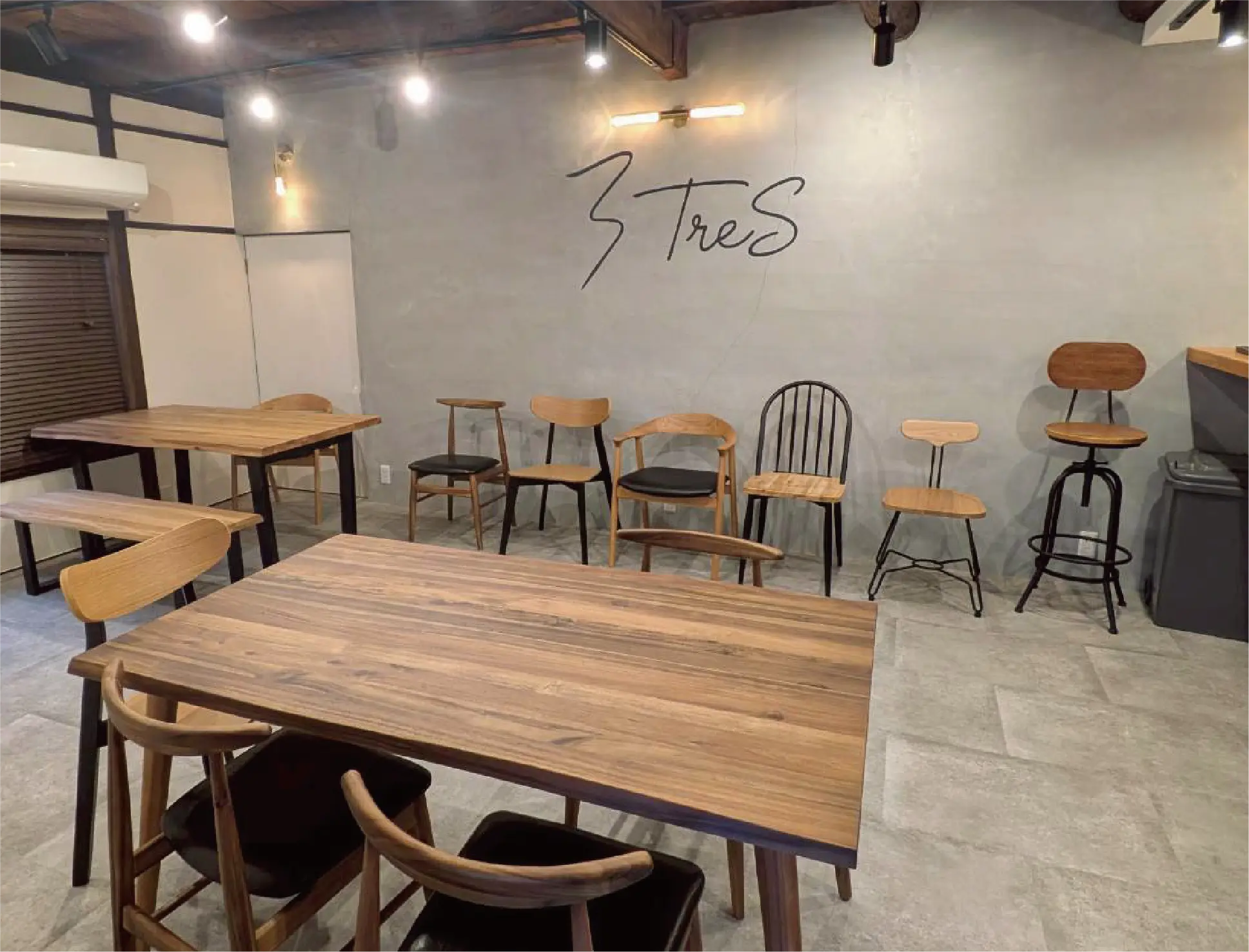 TreS 店内の雰囲気