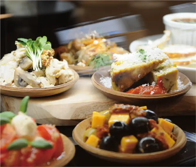 多彩なピンチョスと生ハム