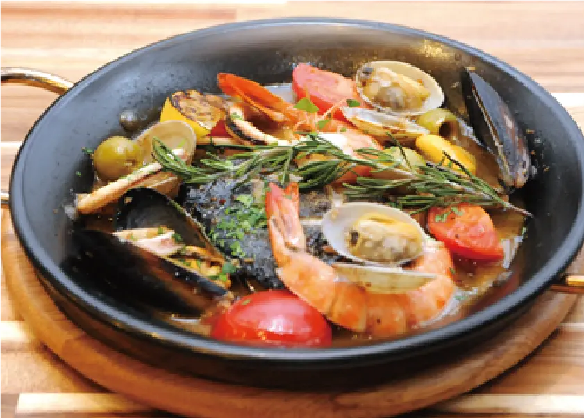 鮮魚のアクアパッツァ